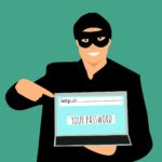 https://pixabay.com/en/hacker-scammer-scam-identity-man-3081816/